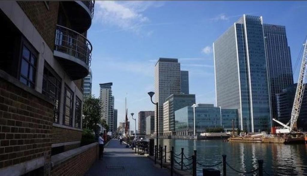 Apartment Wharf - Meridian Place 런던 외부 사진