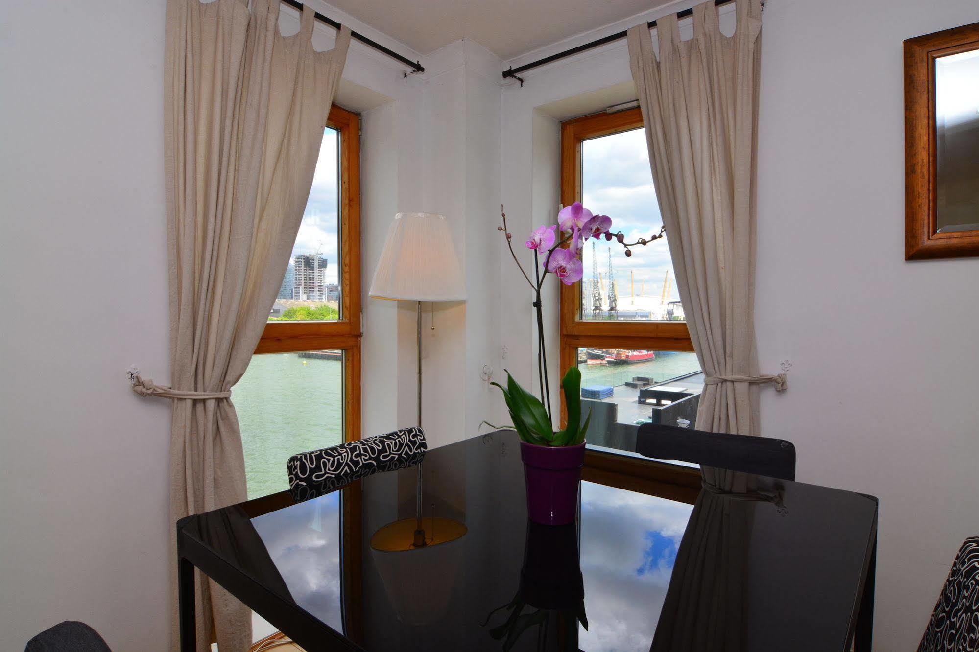 Apartment Wharf - Meridian Place 바킹 외부 사진